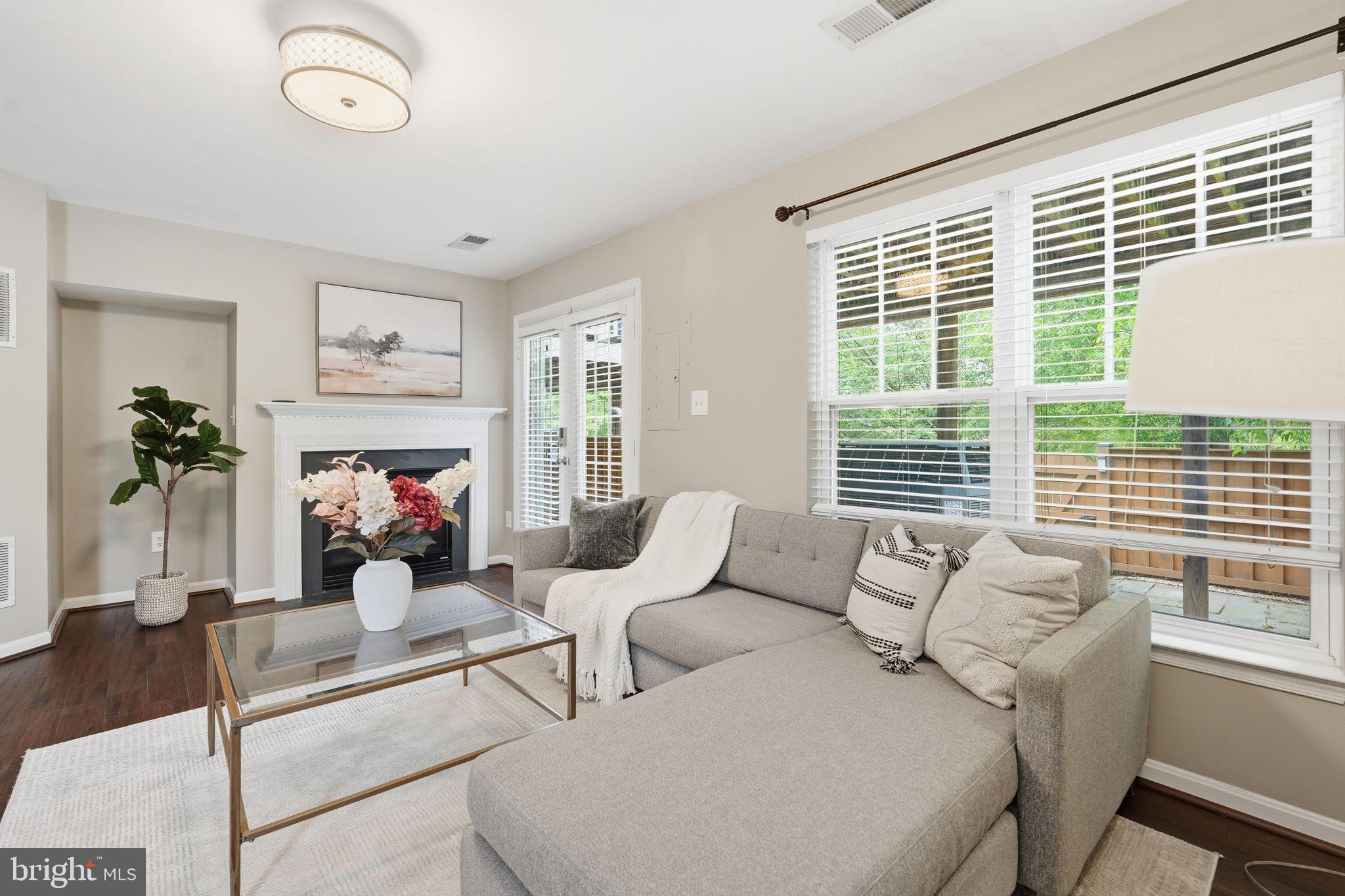 LORTON STATION SOUTH - Residential