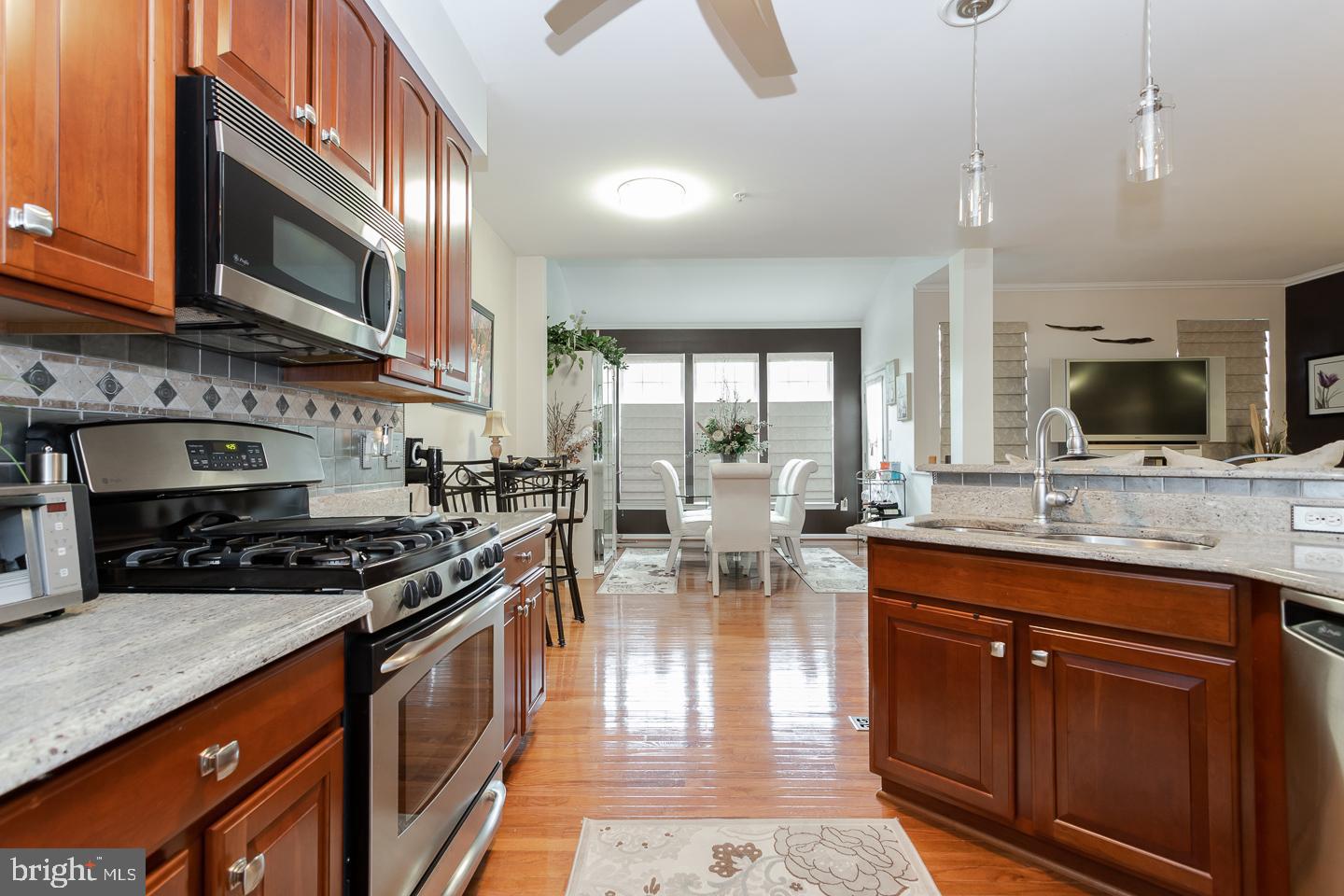 SUNNYBROOK - Residential