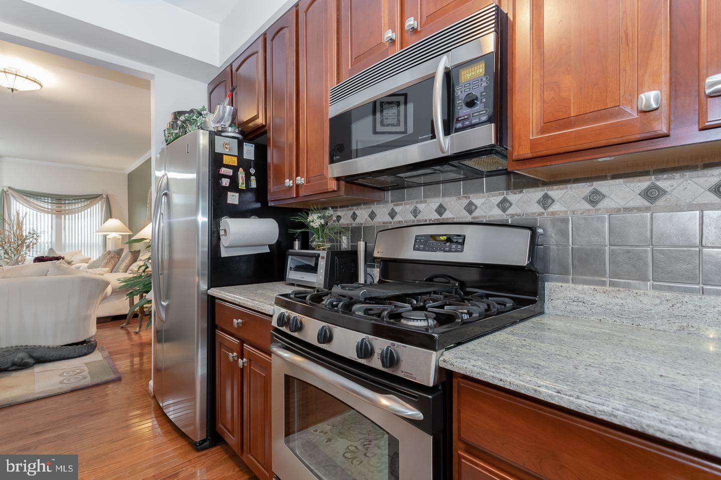 SUNNYBROOK - Residential