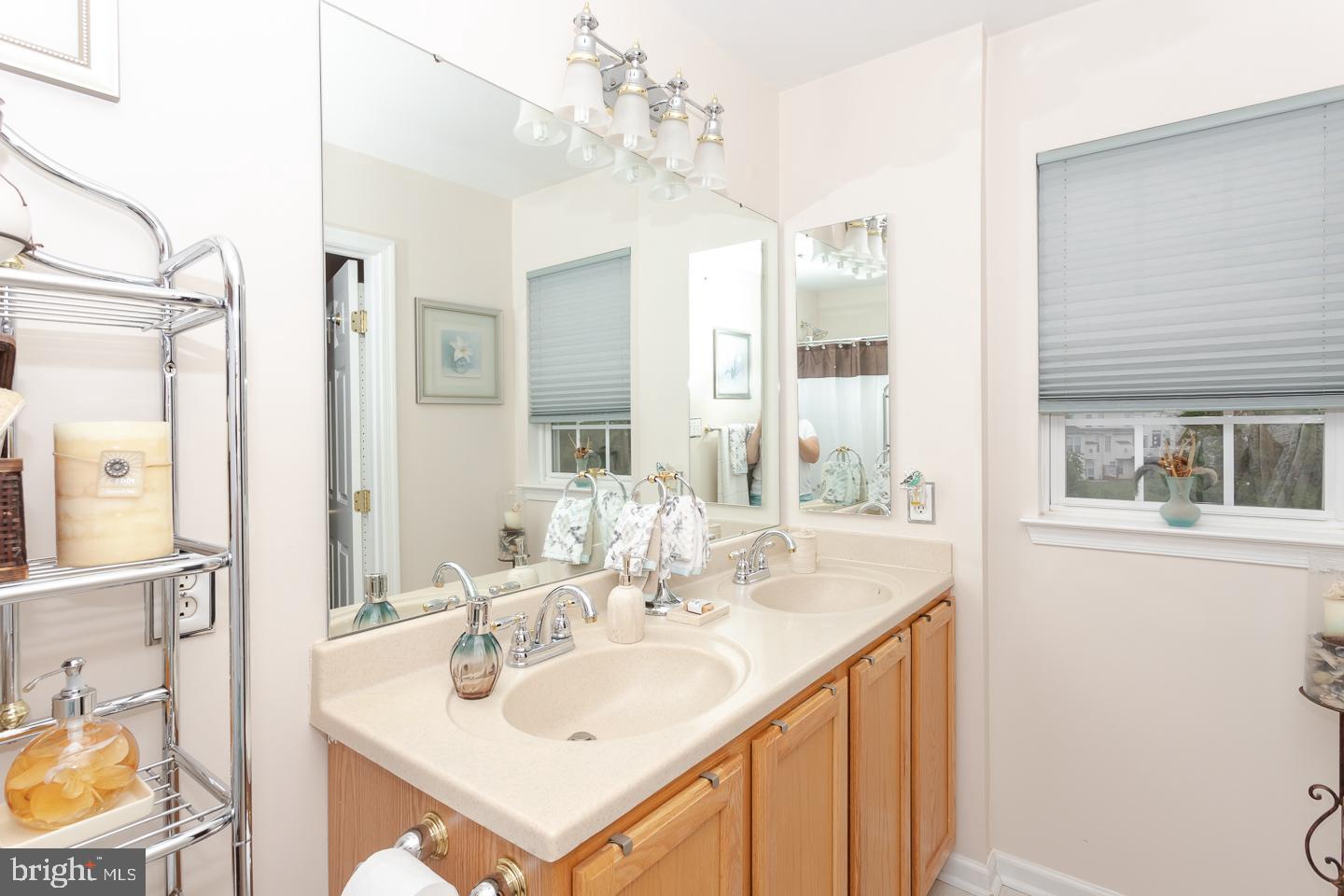 SUNNYBROOK - Residential