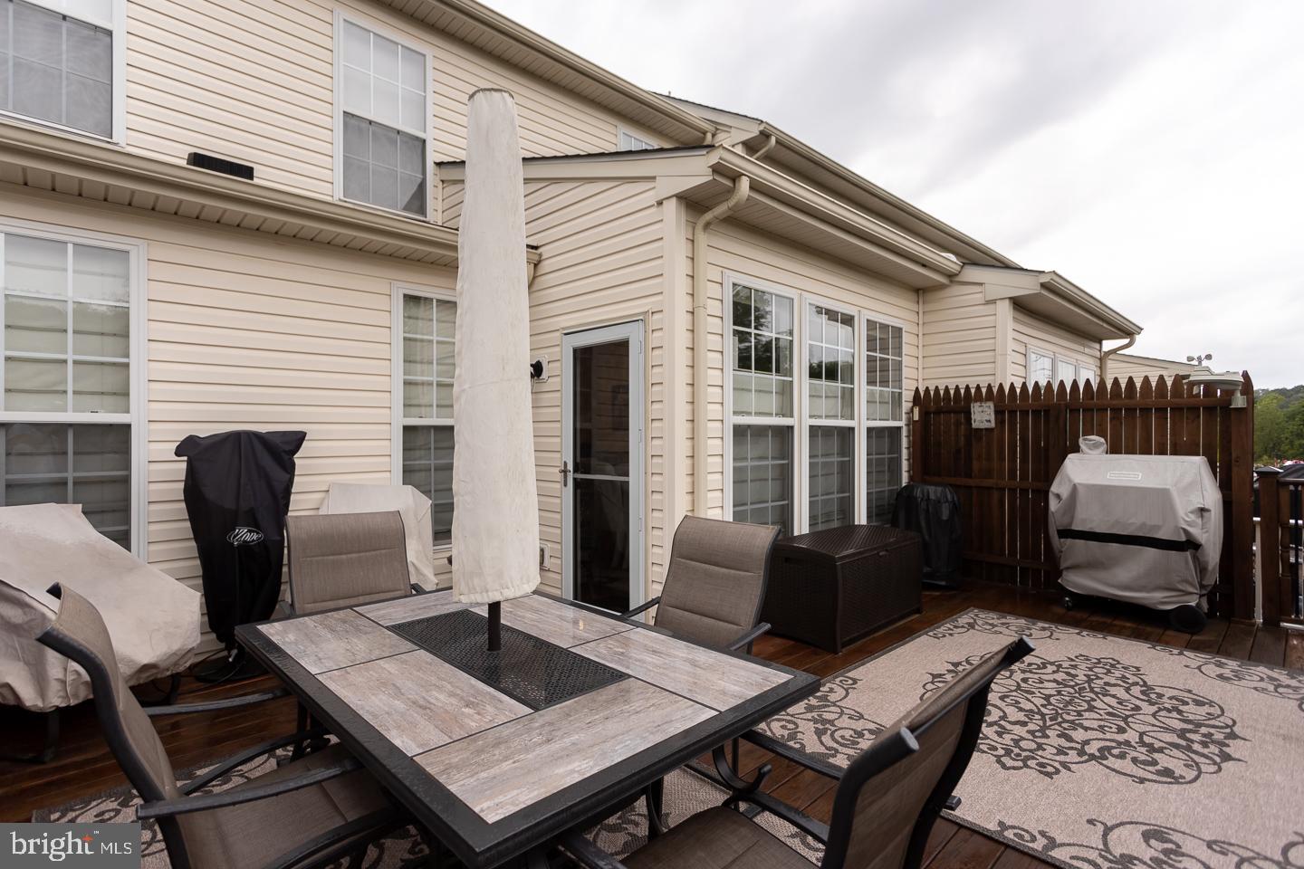 SUNNYBROOK - Residential