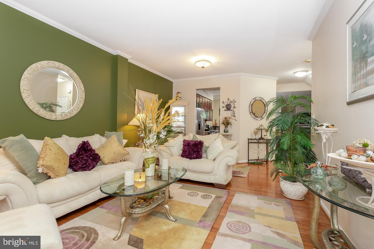 SUNNYBROOK - Residential