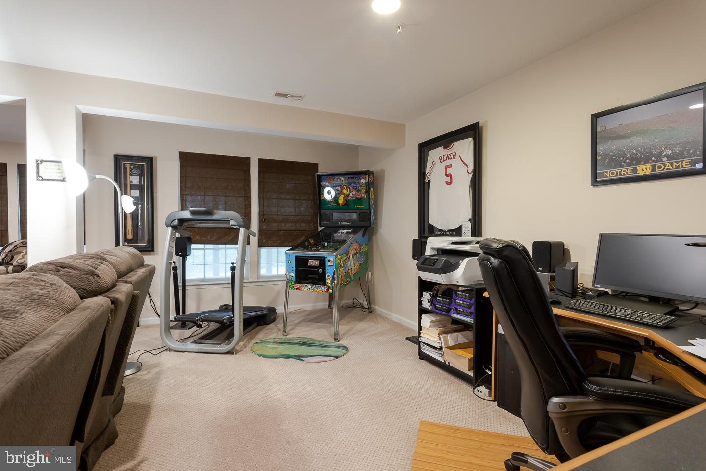 SUNNYBROOK - Residential