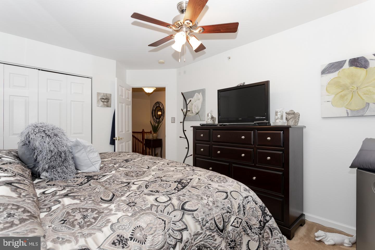 SUNNYBROOK - Residential