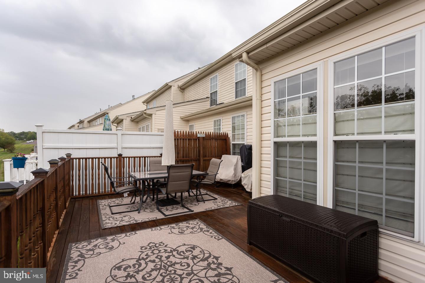 SUNNYBROOK - Residential