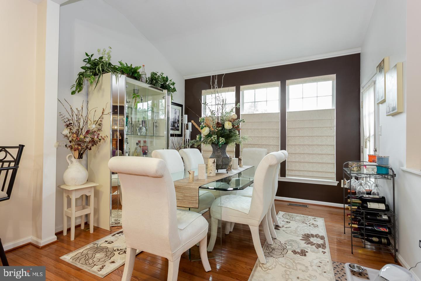 SUNNYBROOK - Residential