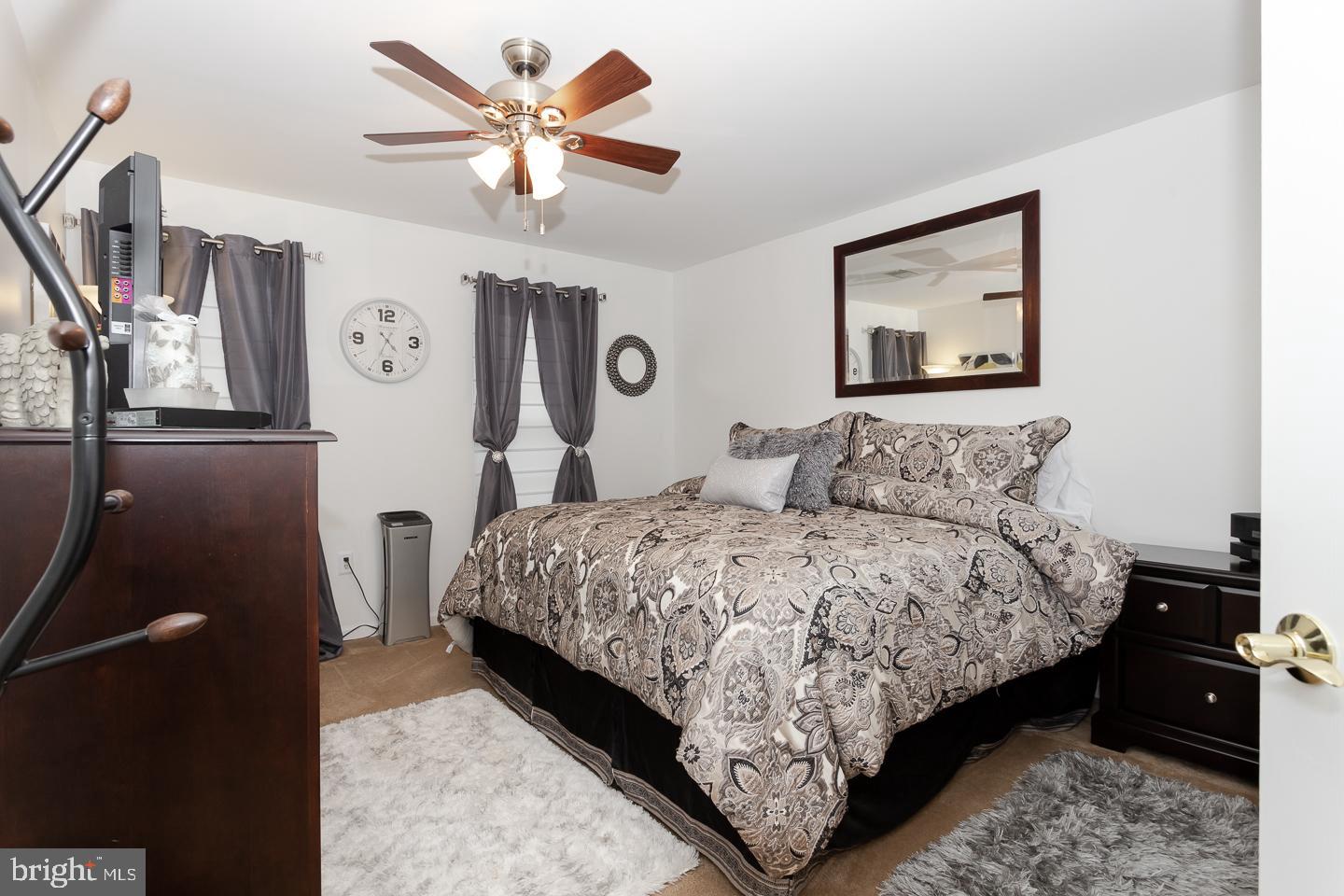 SUNNYBROOK - Residential