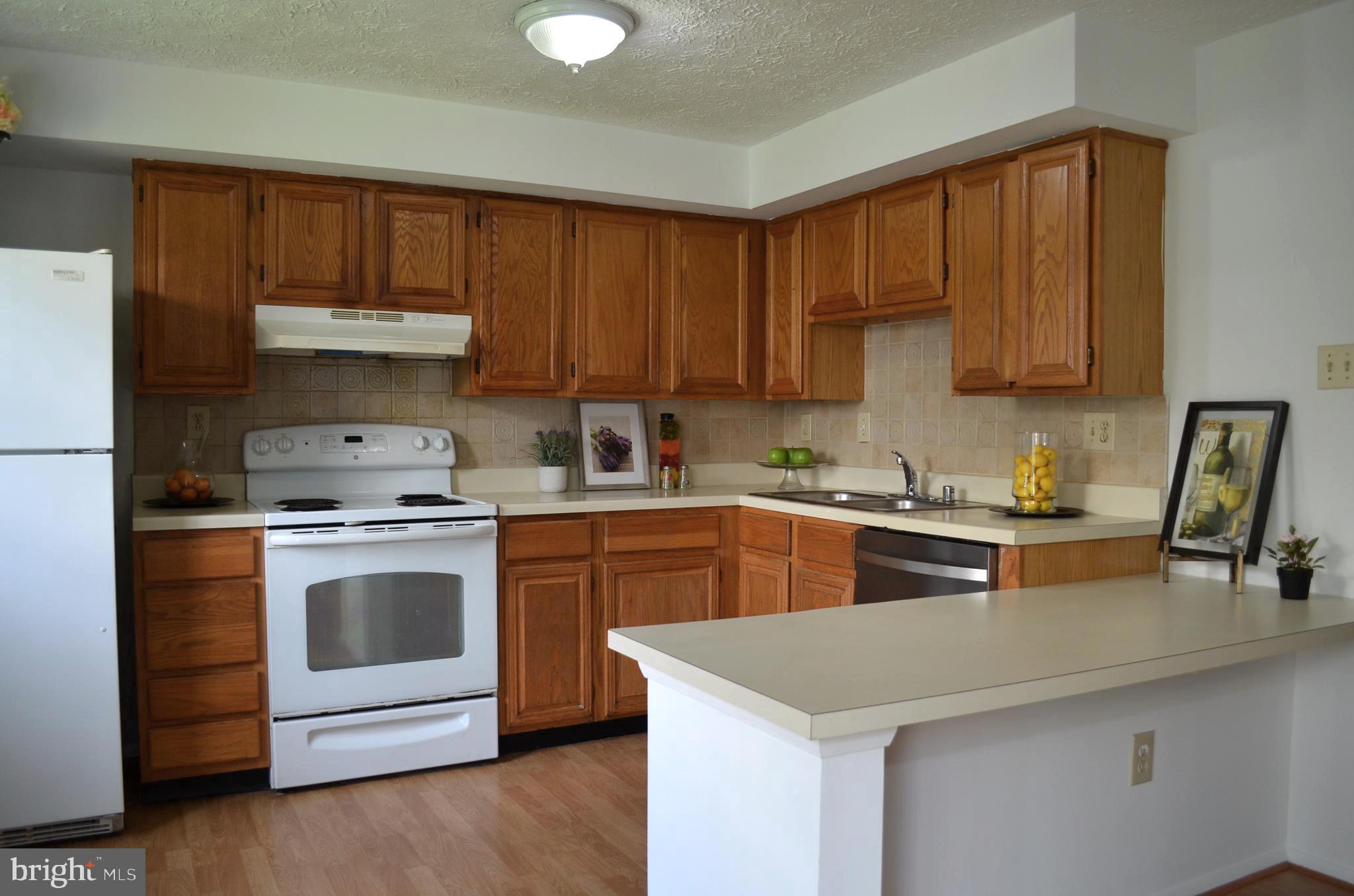 PARK OVERLOOK - Residential Lease