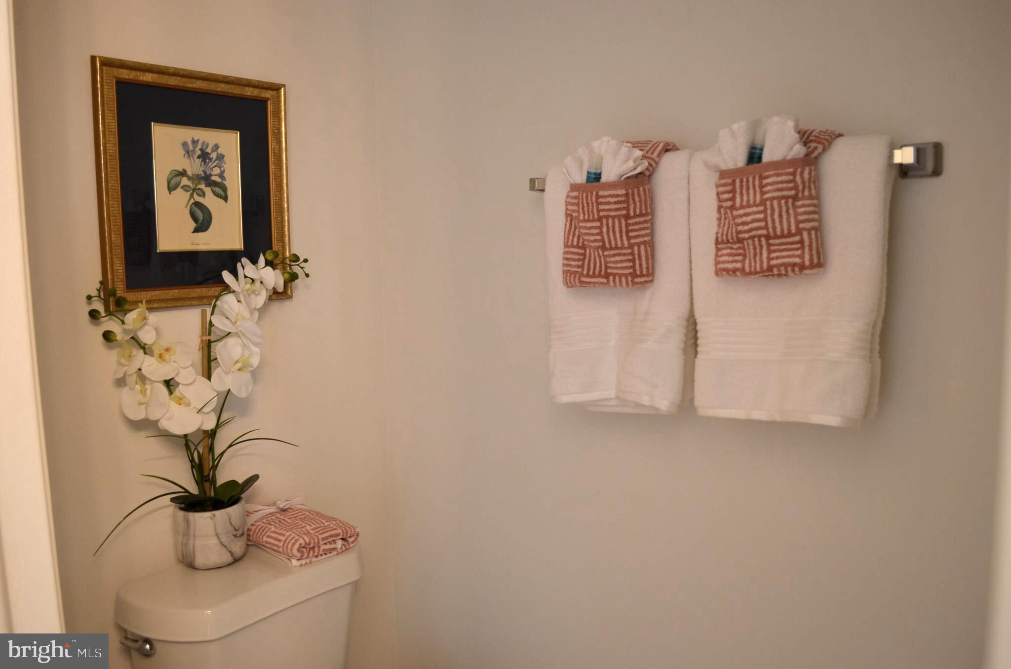 PARK OVERLOOK - Residential Lease