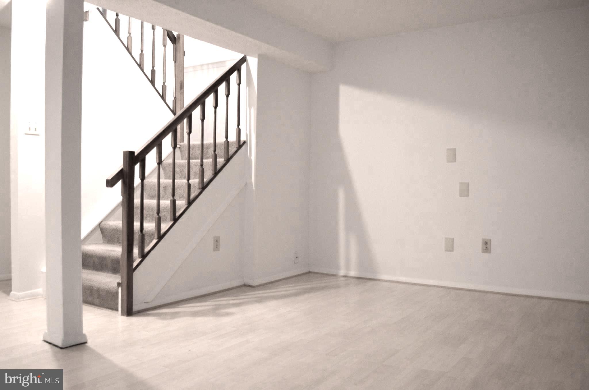 PARK OVERLOOK - Residential Lease