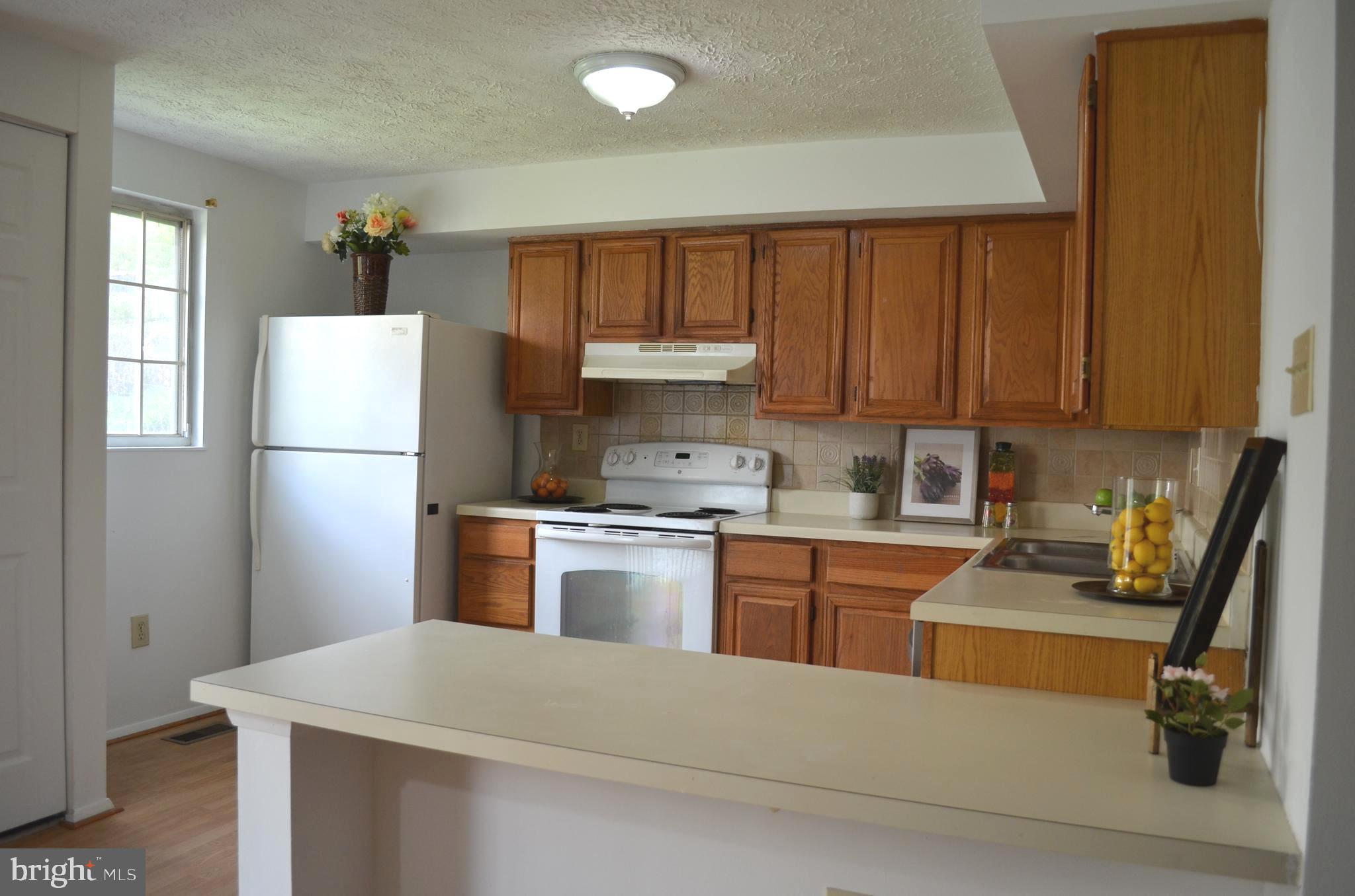 PARK OVERLOOK - Residential Lease