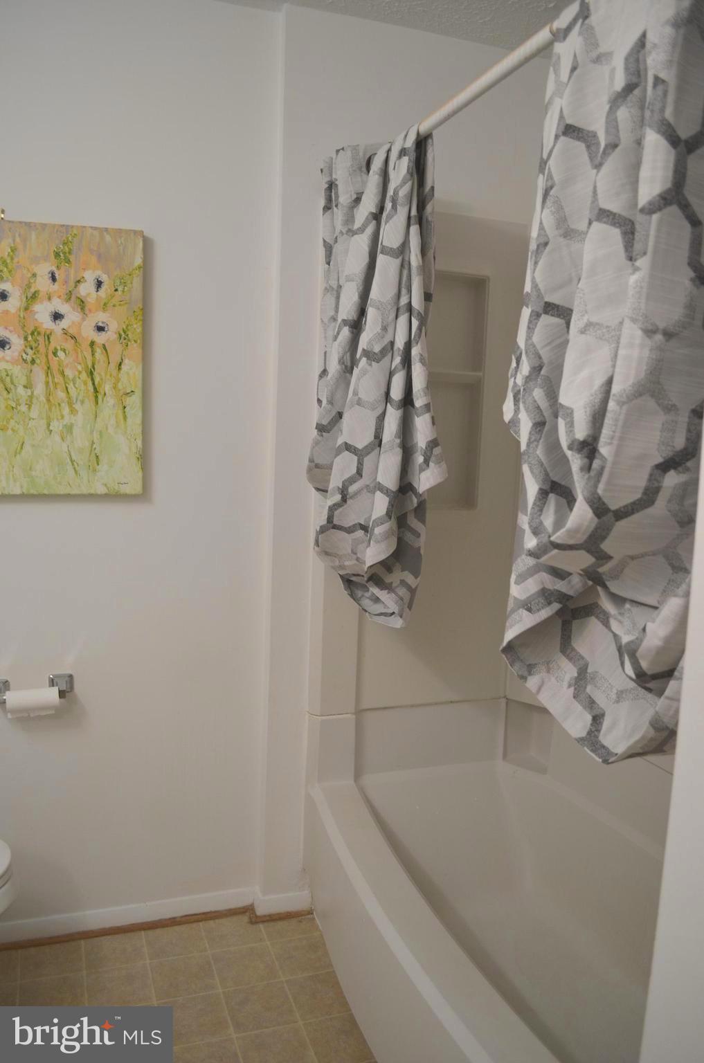 PARK OVERLOOK - Residential Lease