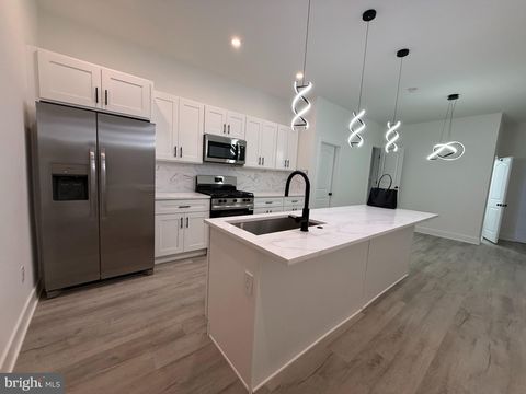 4411 LARCHWOOD AVENUE PHILADELPHIA PA 19104