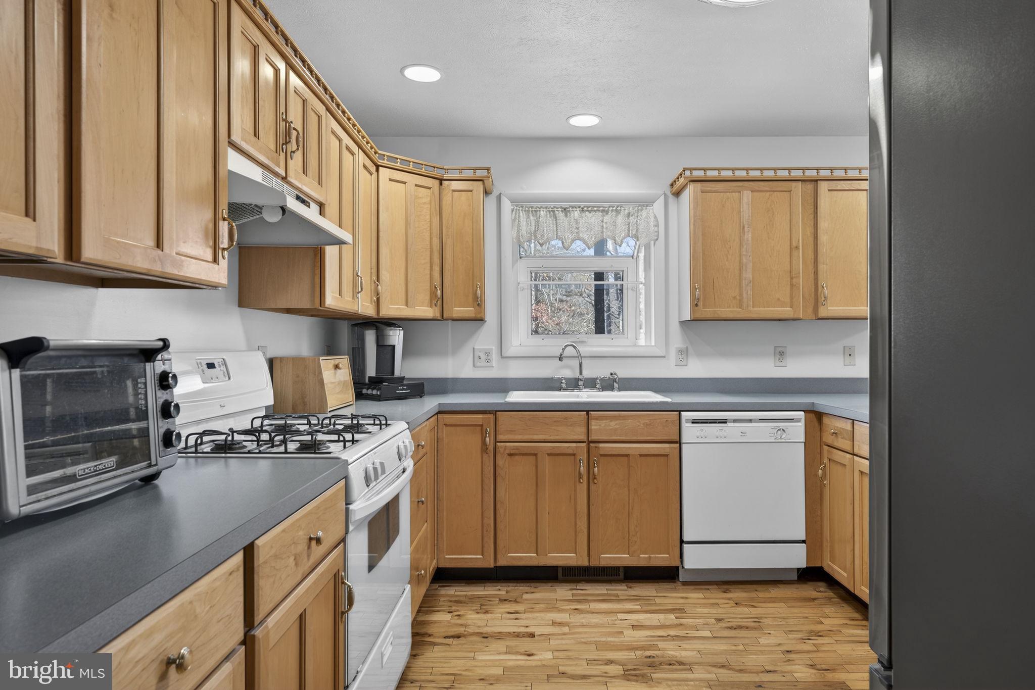 HOWELLSVILLE HEIGHTS - Residential