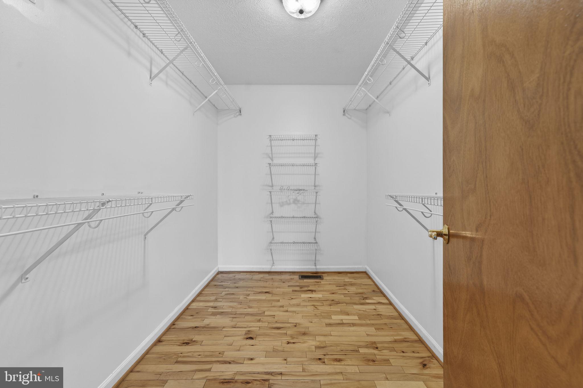 HOWELLSVILLE HEIGHTS - Residential