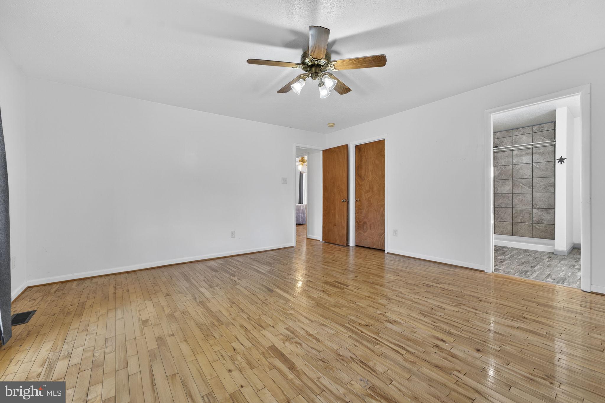 HOWELLSVILLE HEIGHTS - Residential