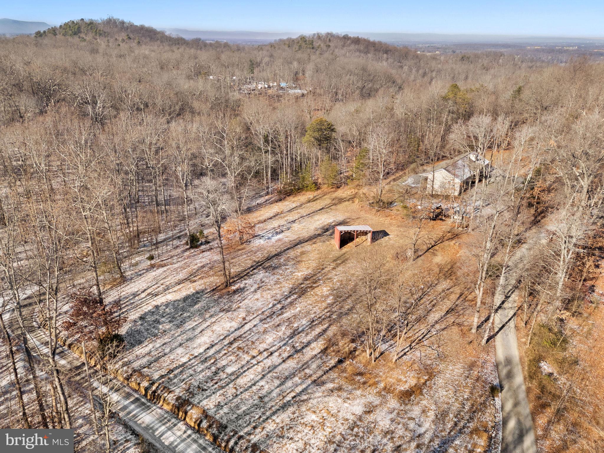 HOWELLSVILLE HEIGHTS - Residential