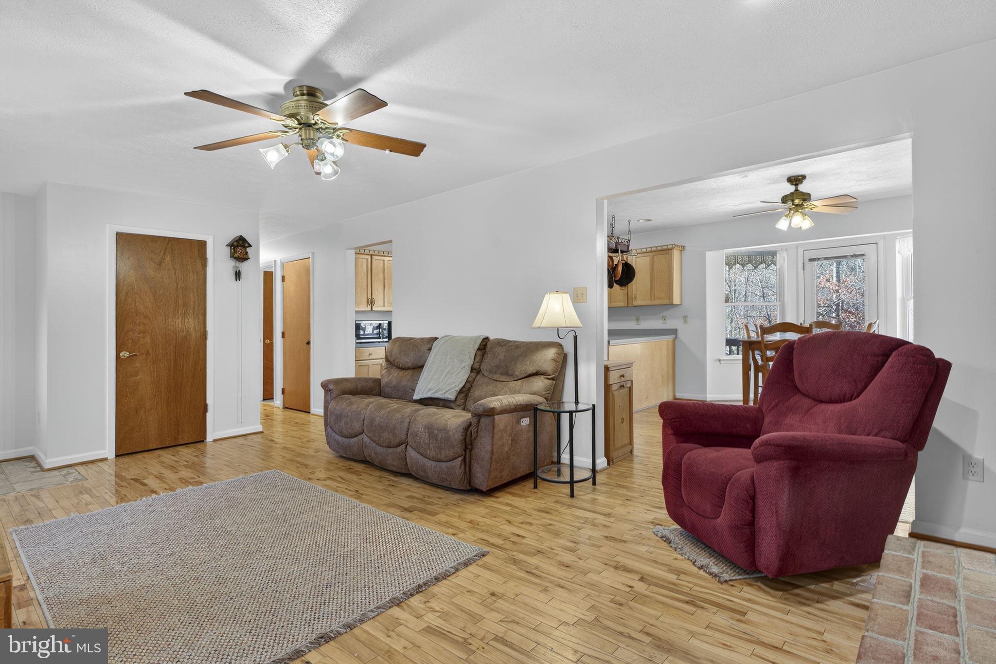 HOWELLSVILLE HEIGHTS - Residential