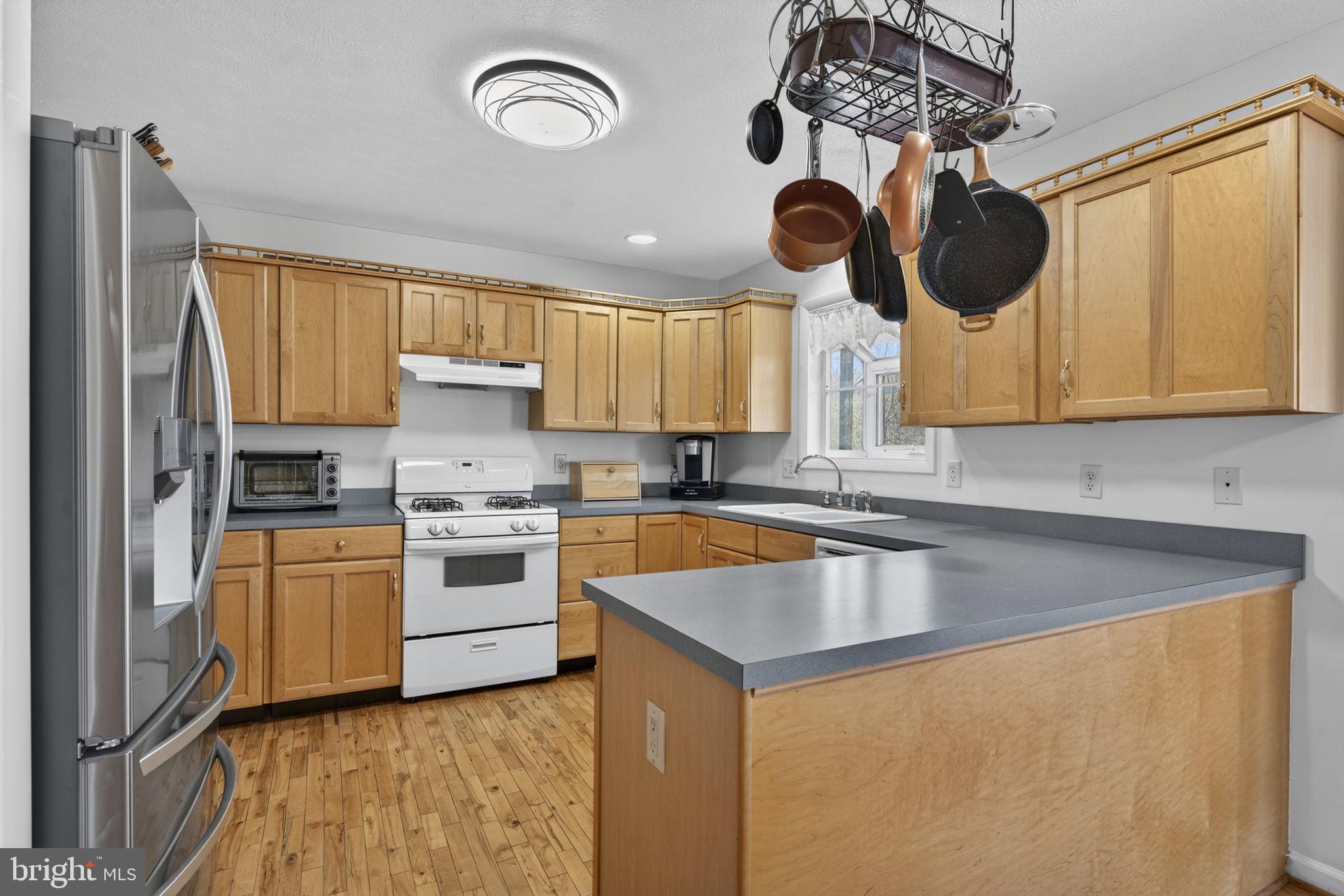 HOWELLSVILLE HEIGHTS - Residential