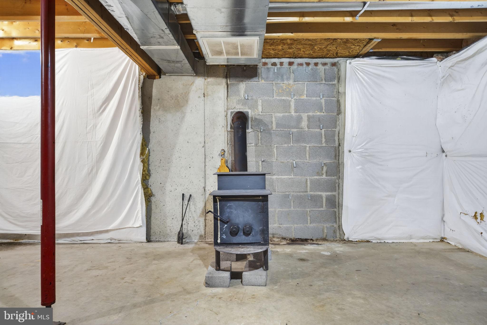 HOWELLSVILLE HEIGHTS - Residential