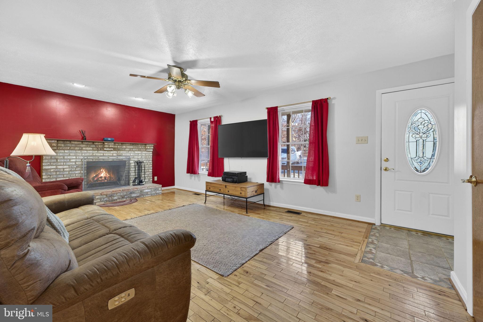 HOWELLSVILLE HEIGHTS - Residential