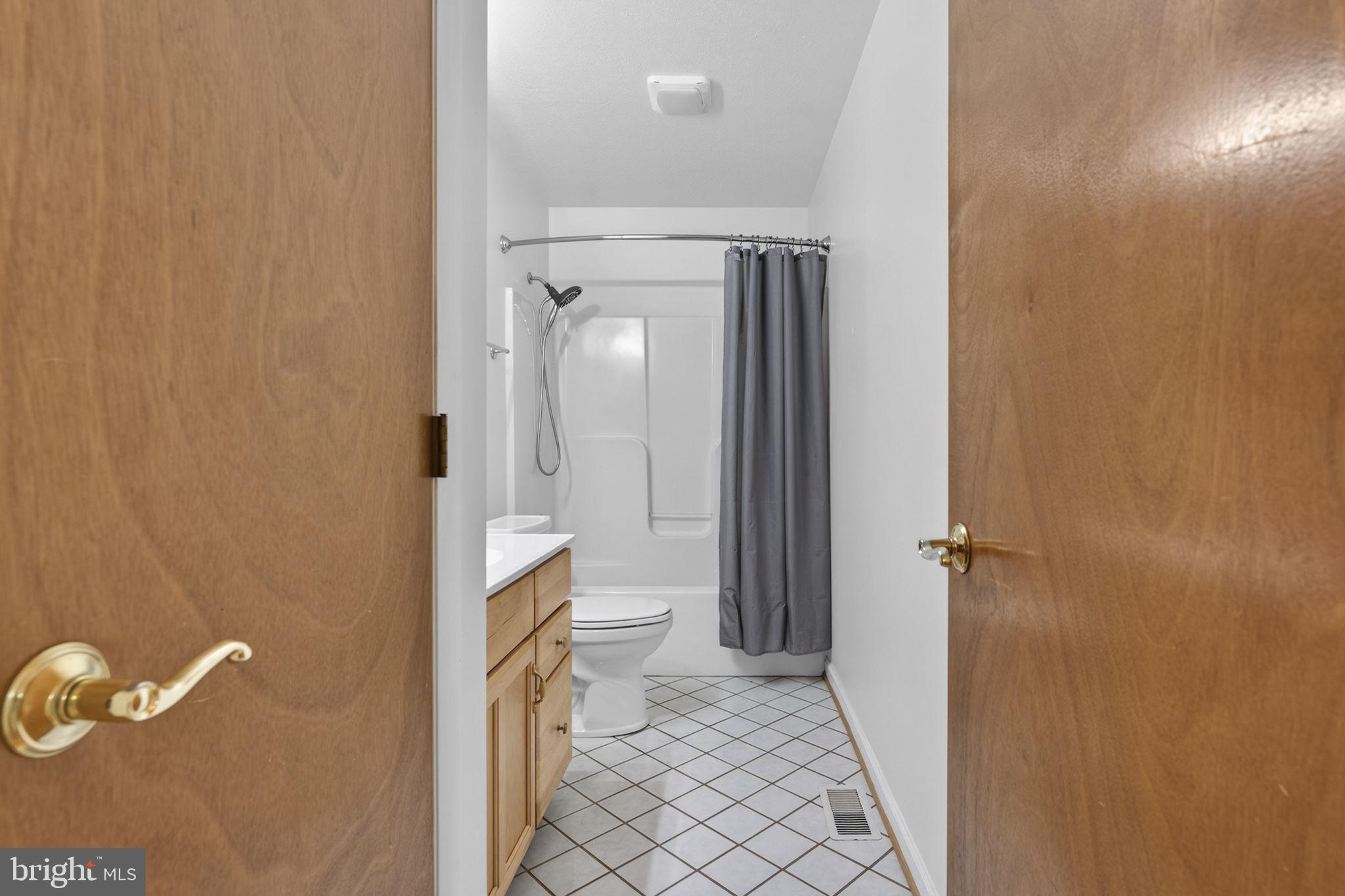 HOWELLSVILLE HEIGHTS - Residential