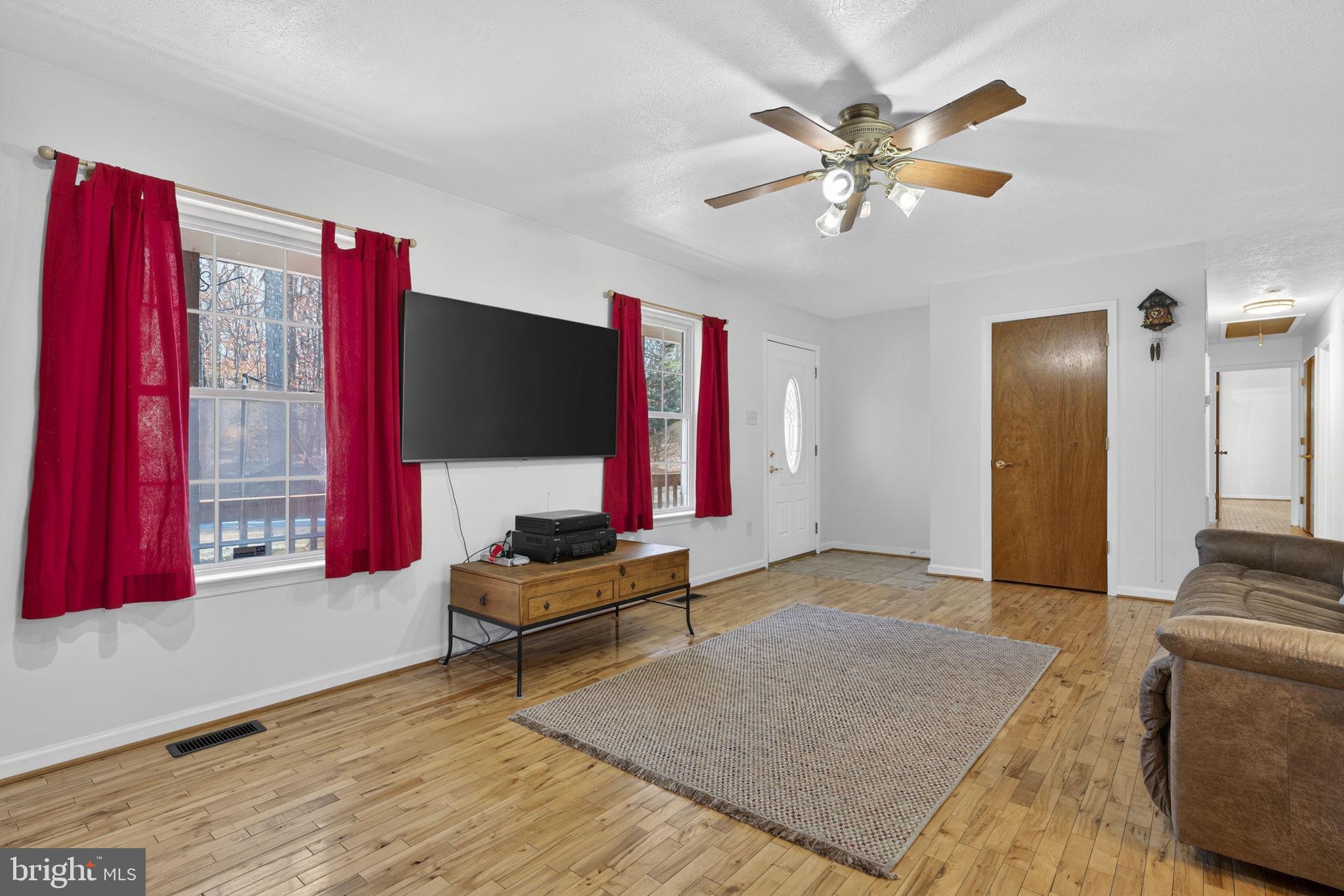 HOWELLSVILLE HEIGHTS - Residential