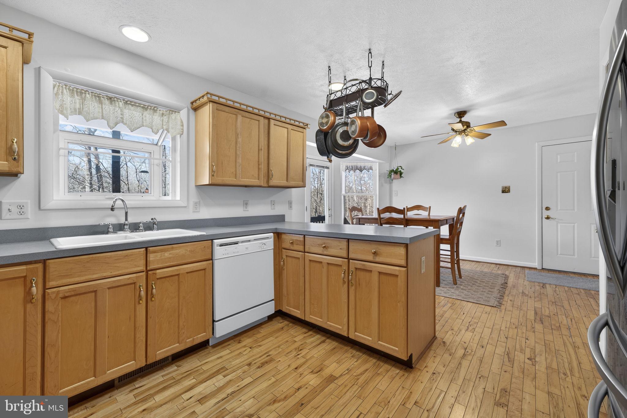 HOWELLSVILLE HEIGHTS - Residential