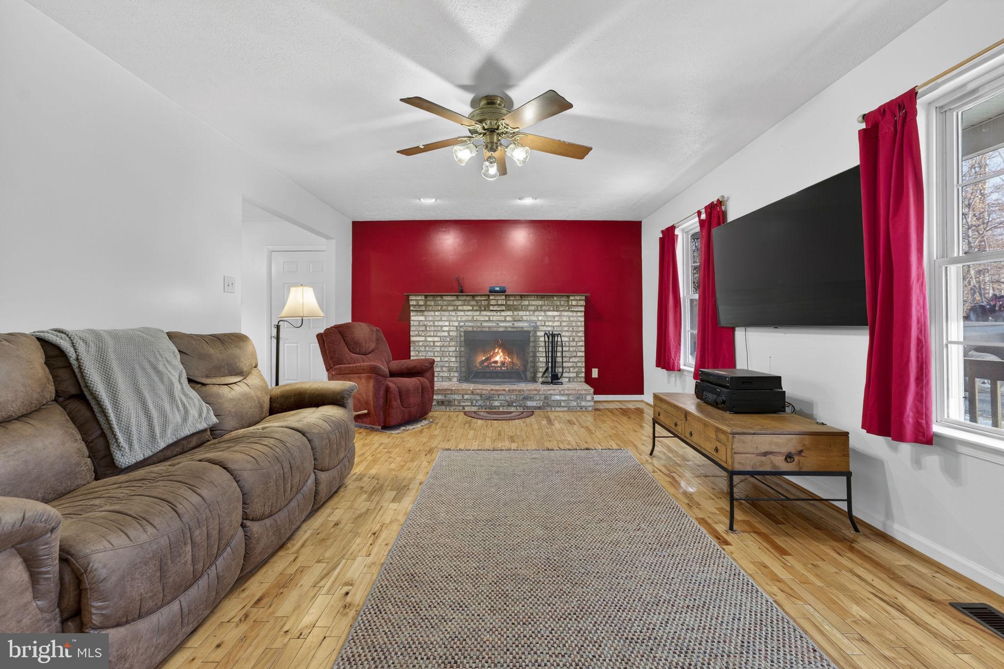 HOWELLSVILLE HEIGHTS - Residential