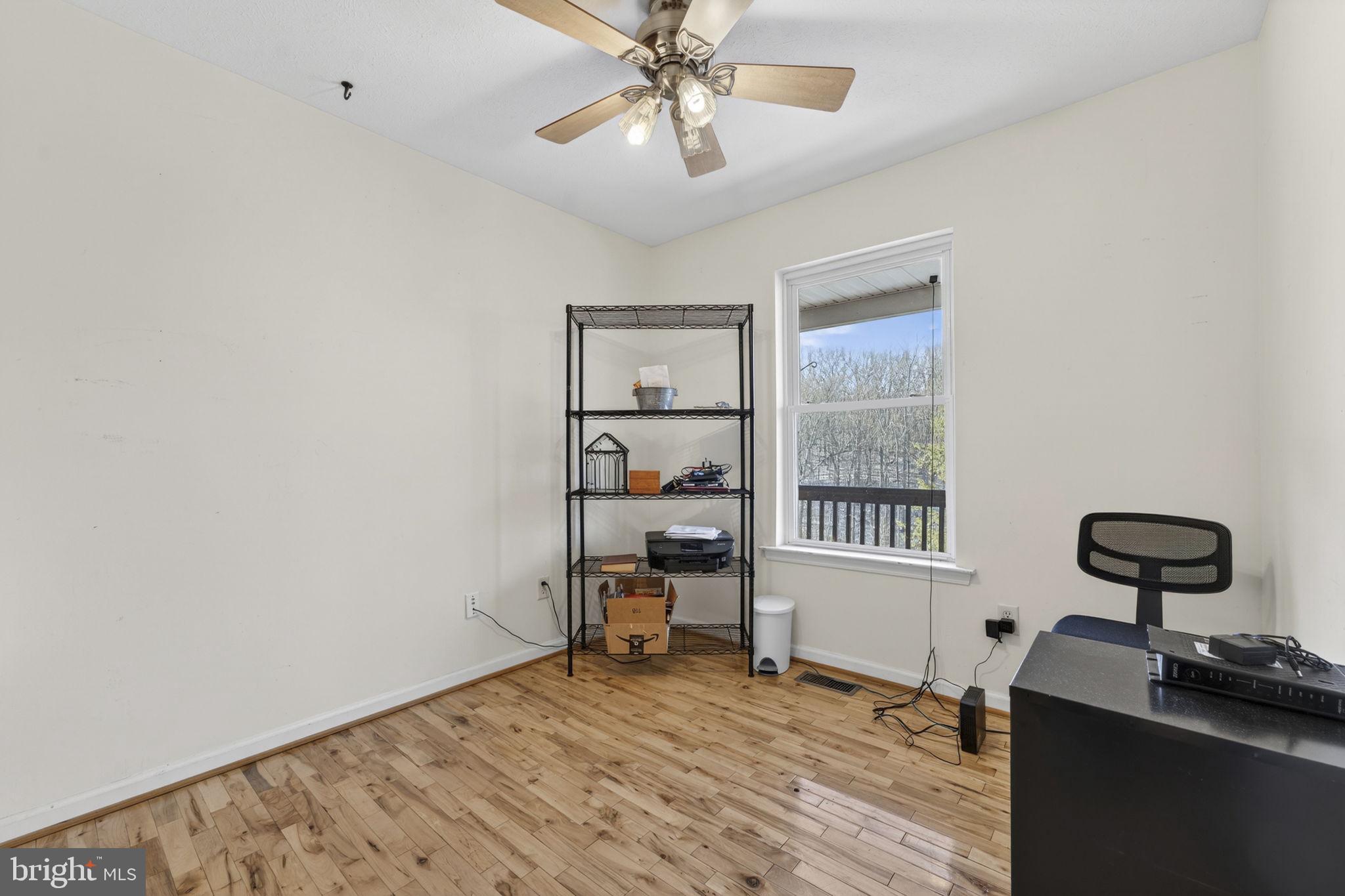 HOWELLSVILLE HEIGHTS - Residential