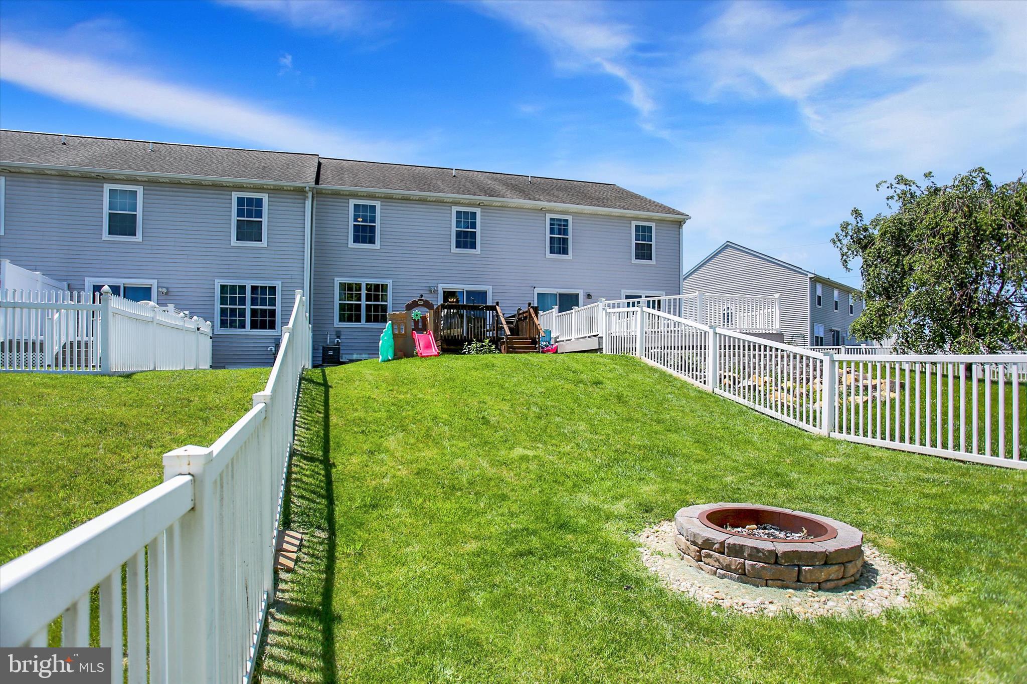 FOX RIDGE - Residential