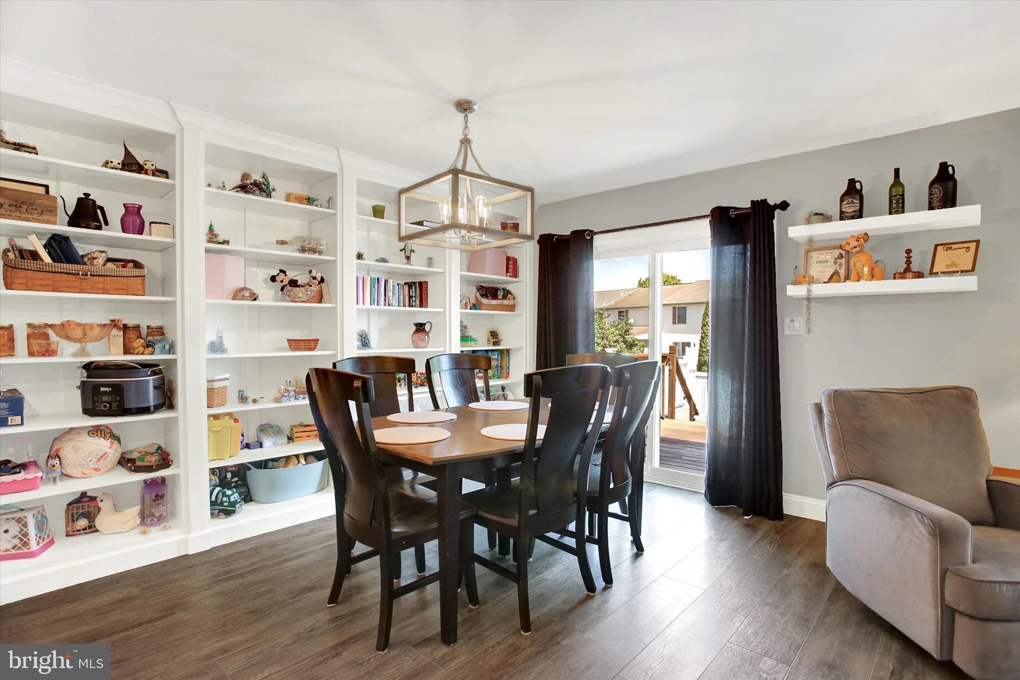 FOX RIDGE - Residential