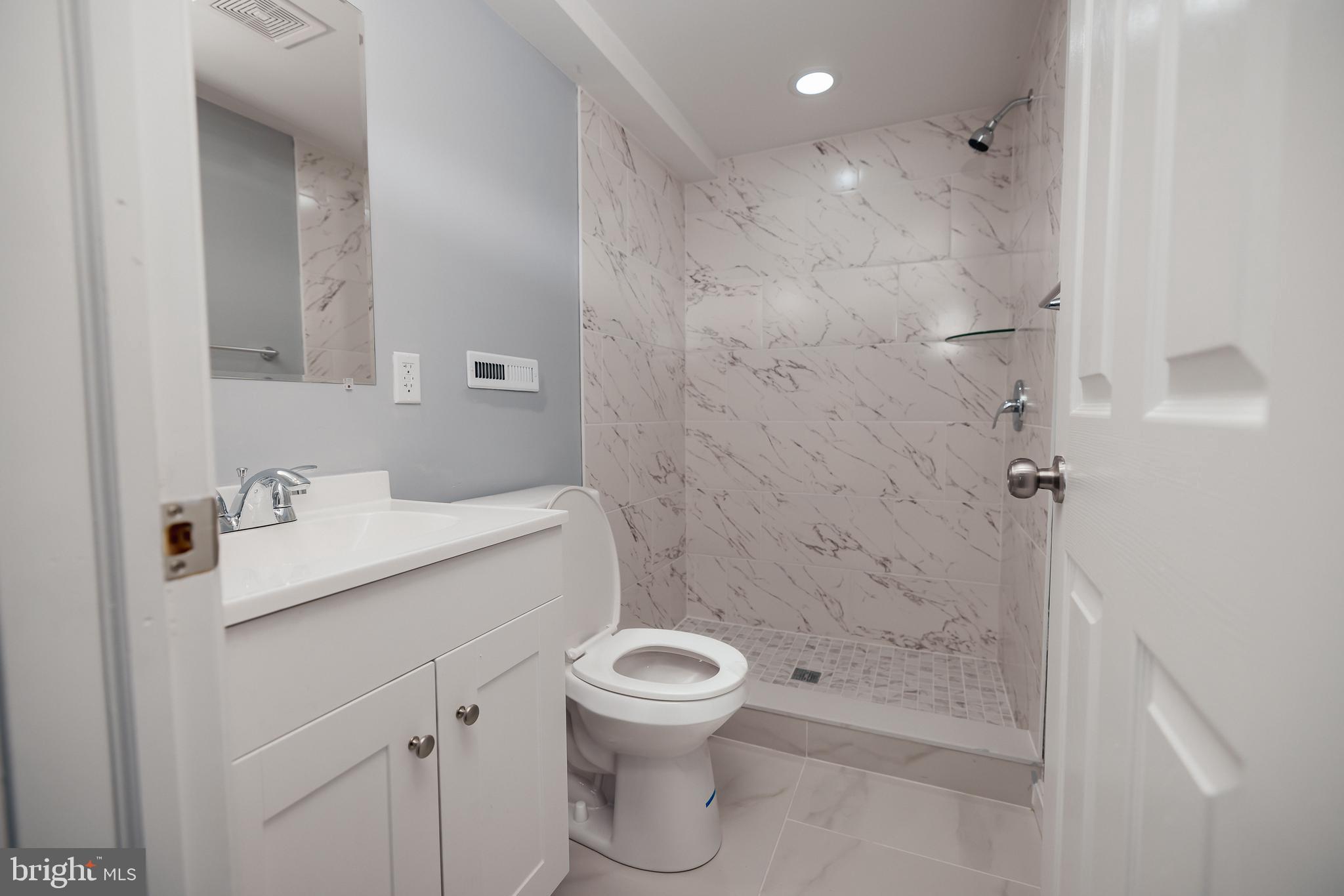 CLIFTON PARK - Residential