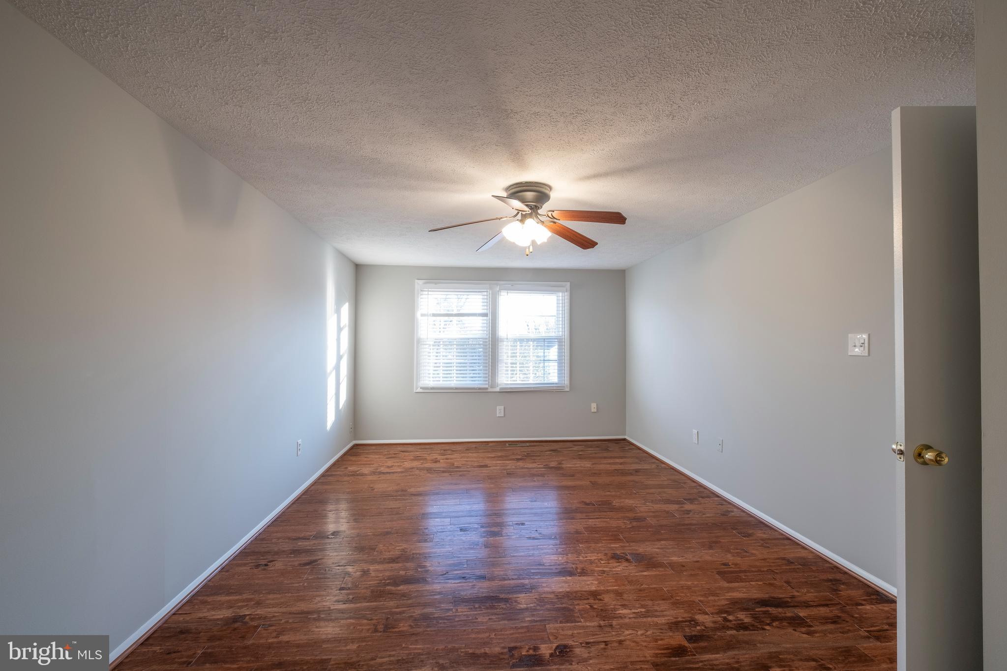 MILL CREEK SOUTH - Residential Lease