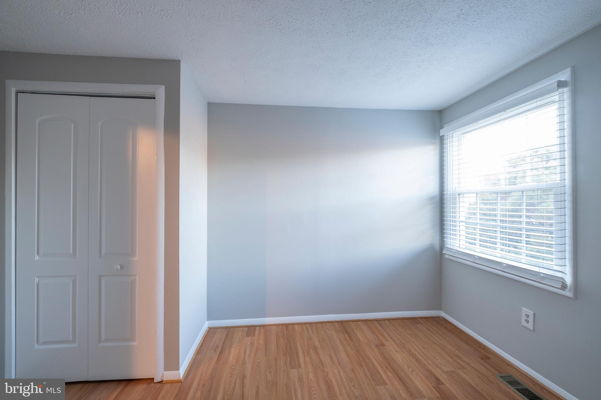 MILL CREEK SOUTH - Residential Lease