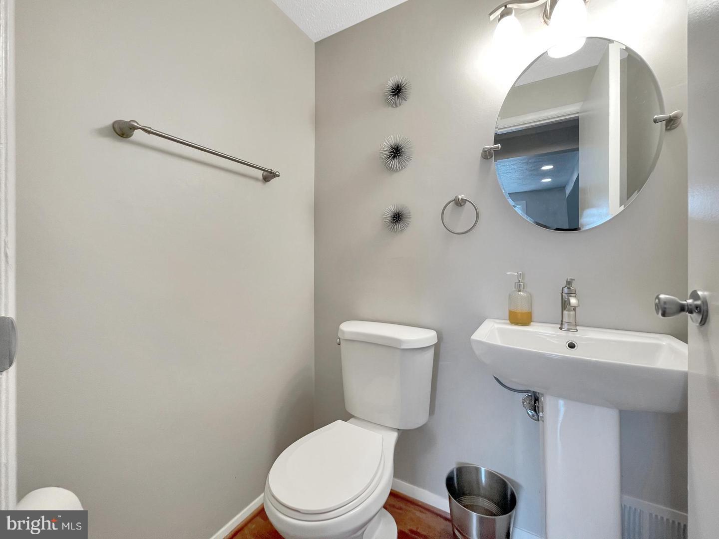 MILL CREEK SOUTH - Residential Lease