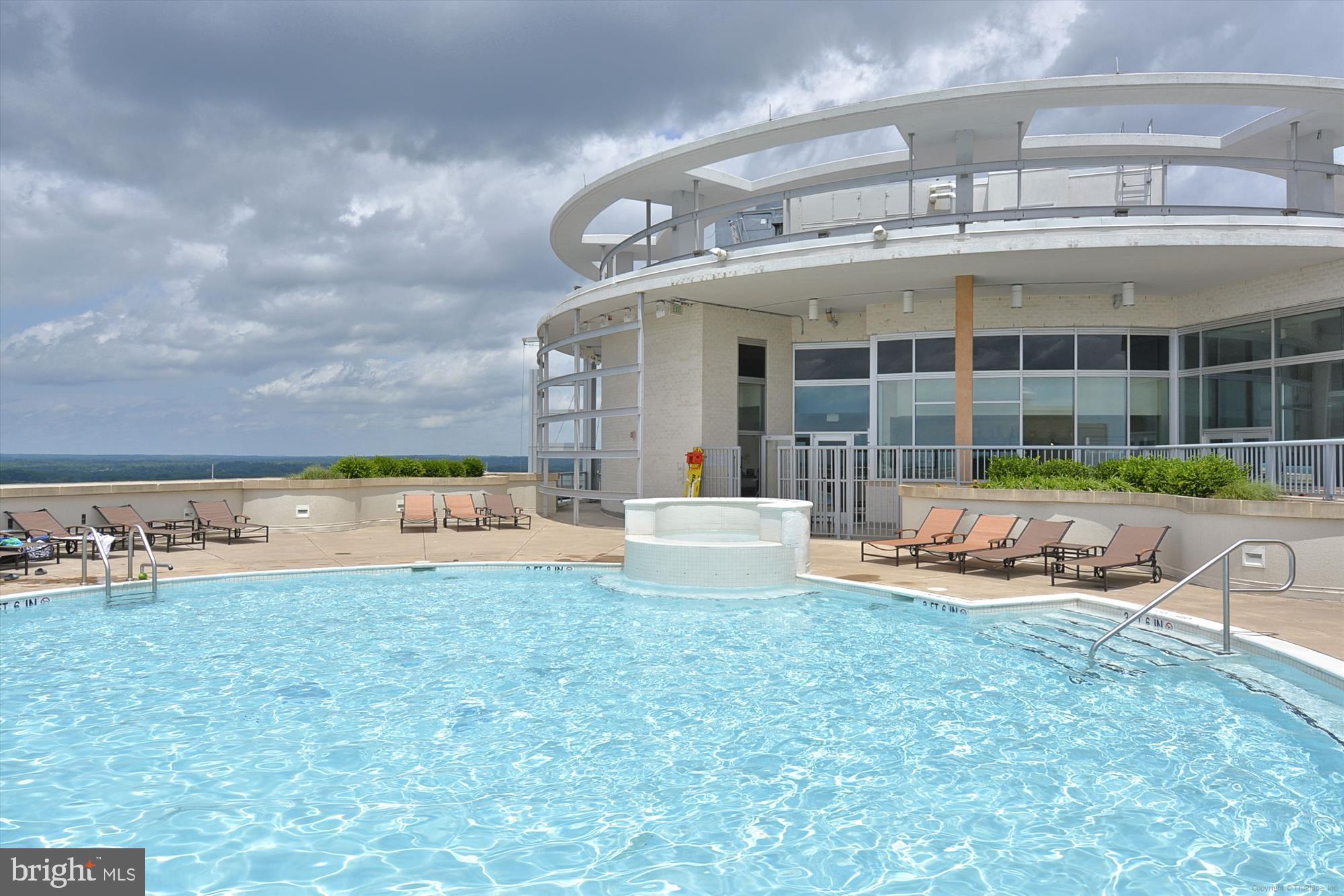 MIDTOWN BETHESDA NORTH - Residential