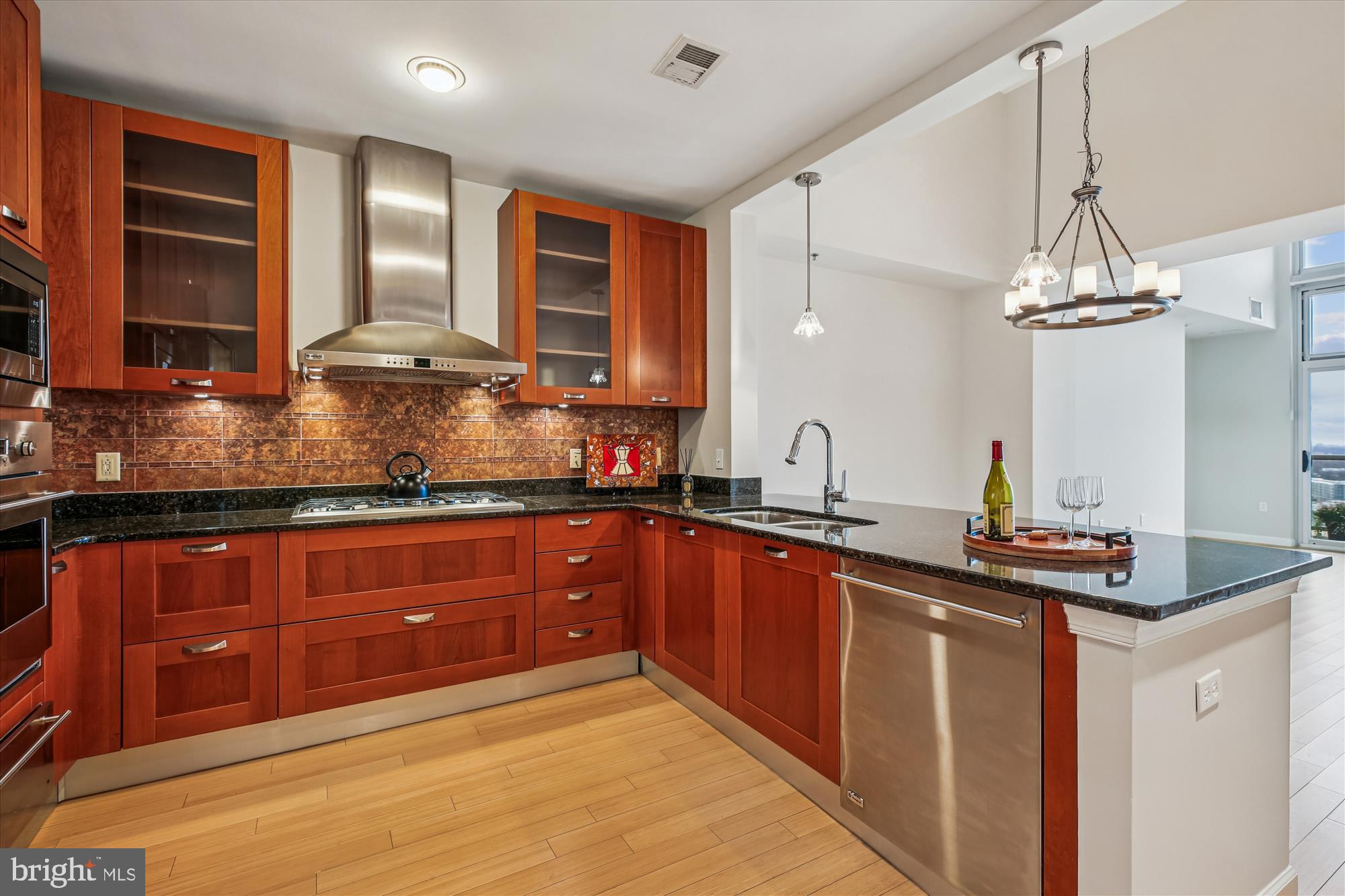 5750 BOU AVENUE 1905