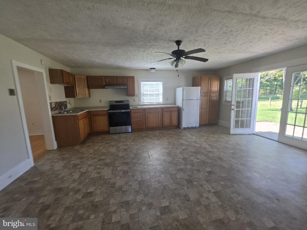 1400 MINEBANK ROAD