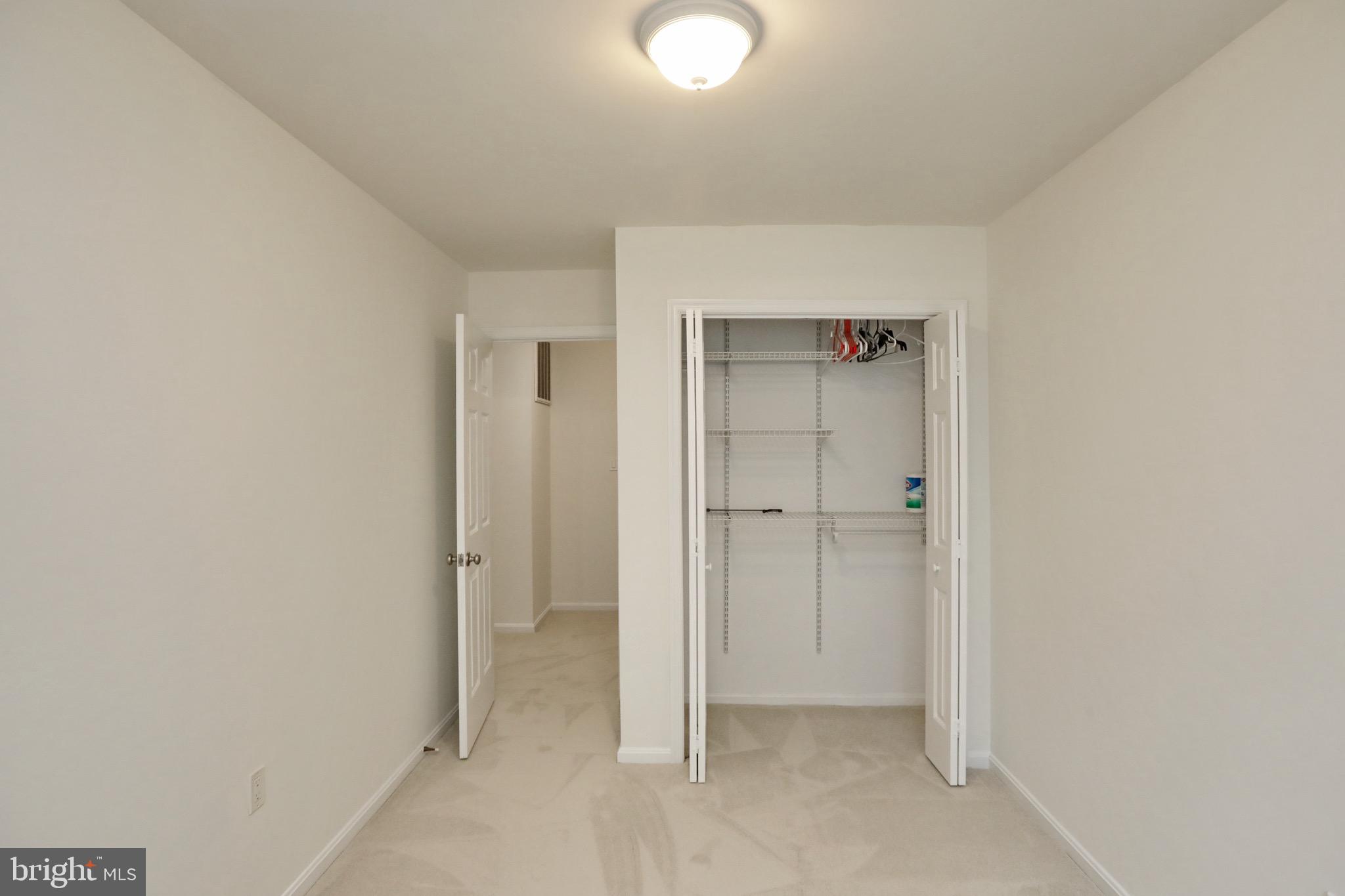 HAMPSHIRE - Residential