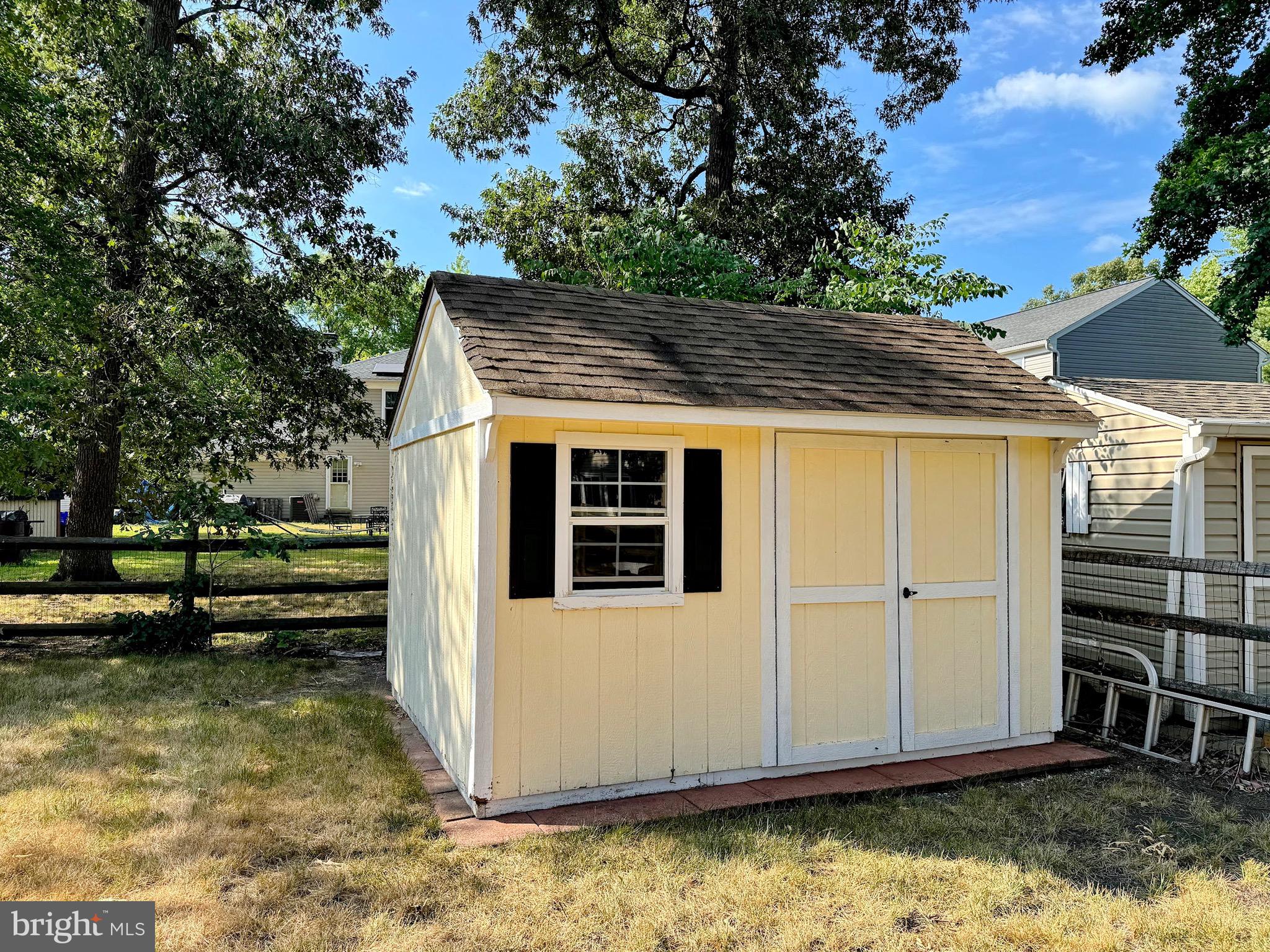 HAMPSHIRE - Residential