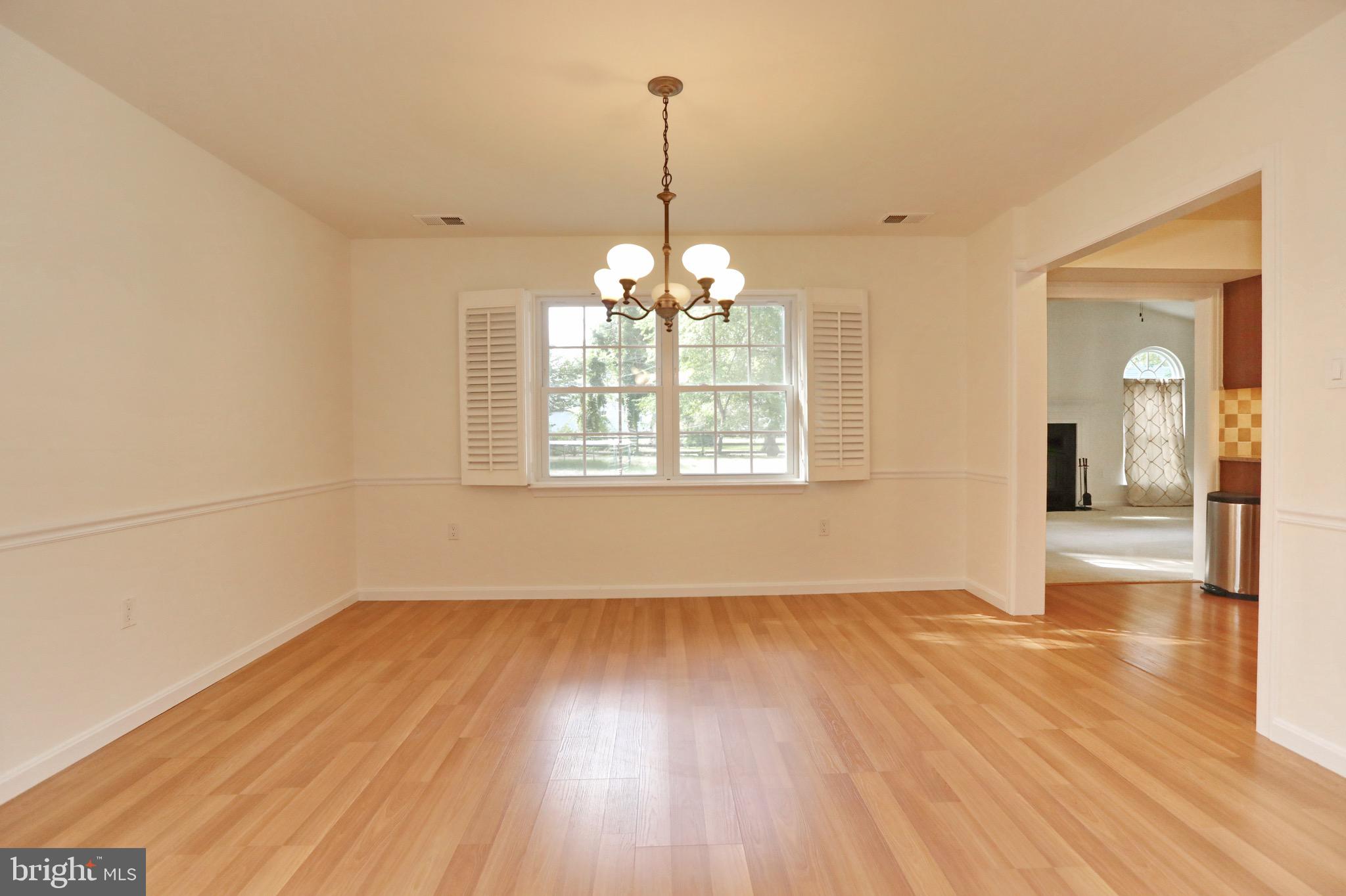 HAMPSHIRE - Residential