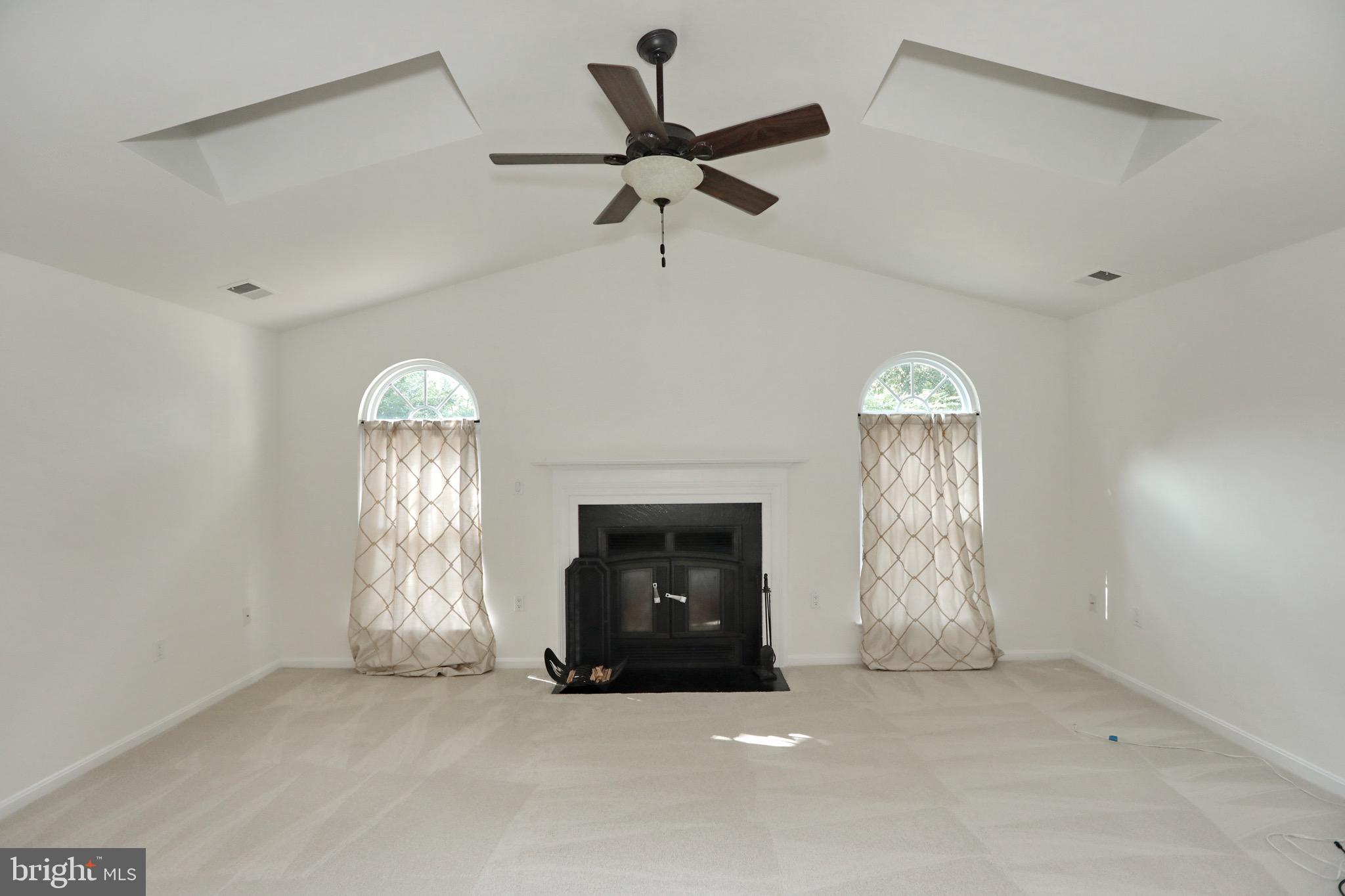 HAMPSHIRE - Residential