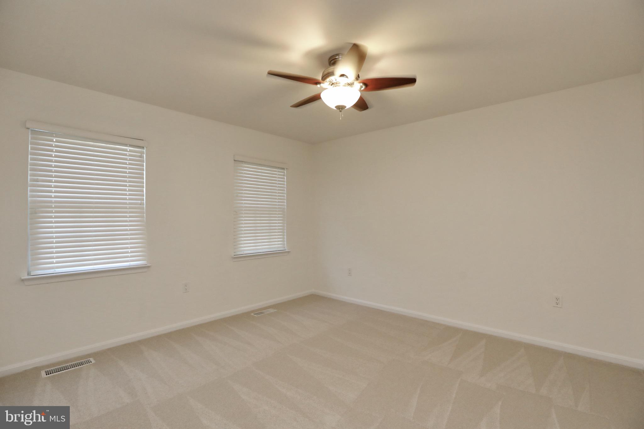 HAMPSHIRE - Residential