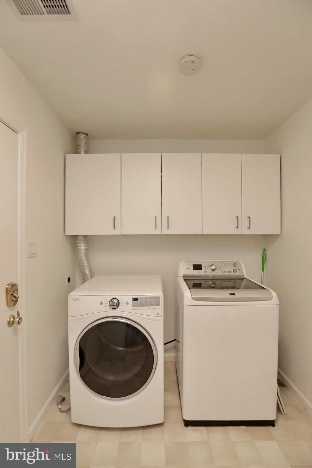 HAMPSHIRE - Residential