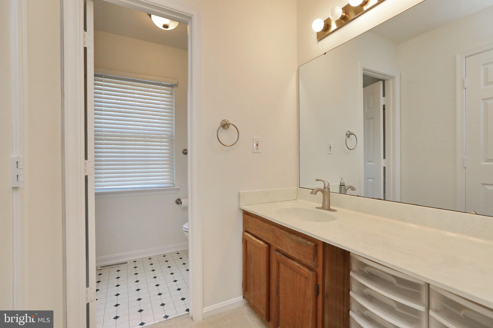 HAMPSHIRE - Residential