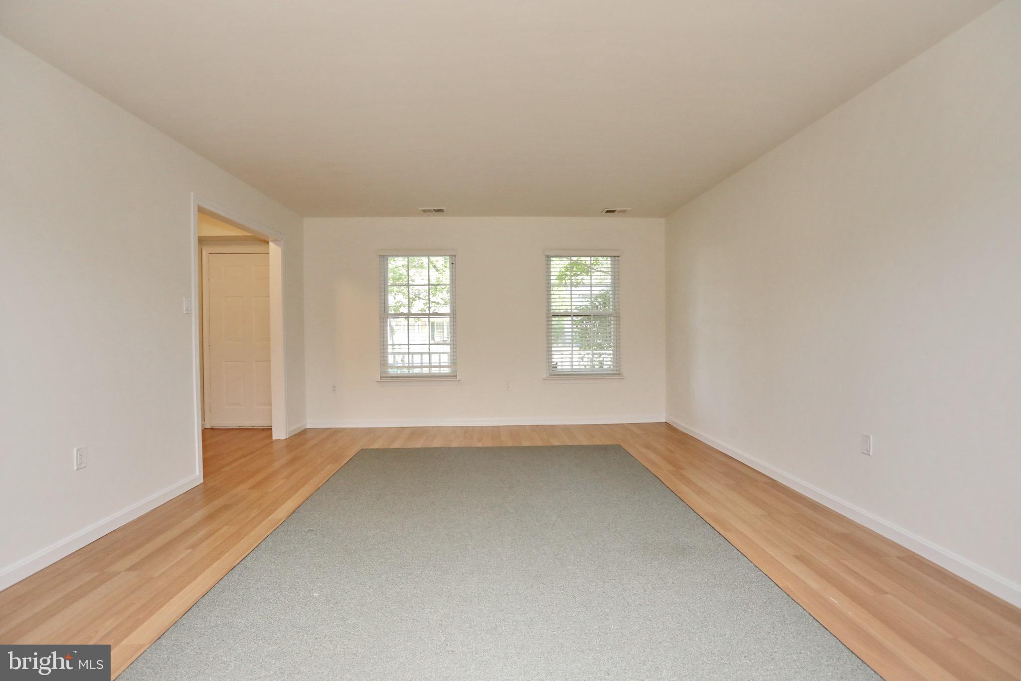 HAMPSHIRE - Residential