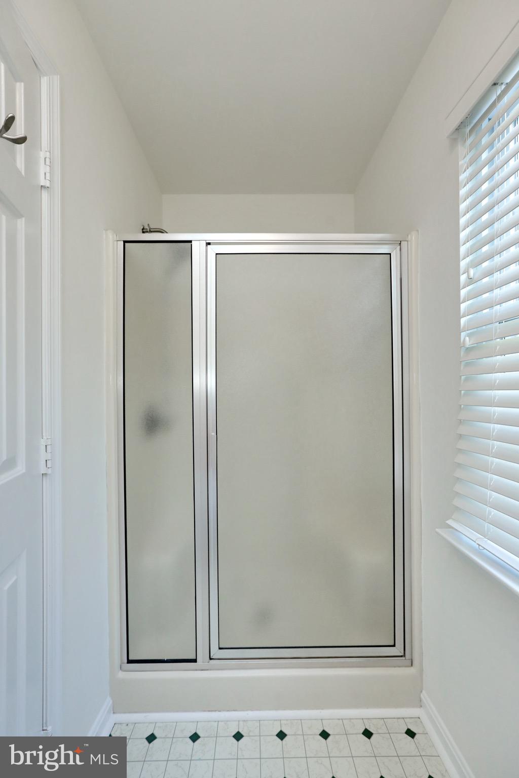 HAMPSHIRE - Residential