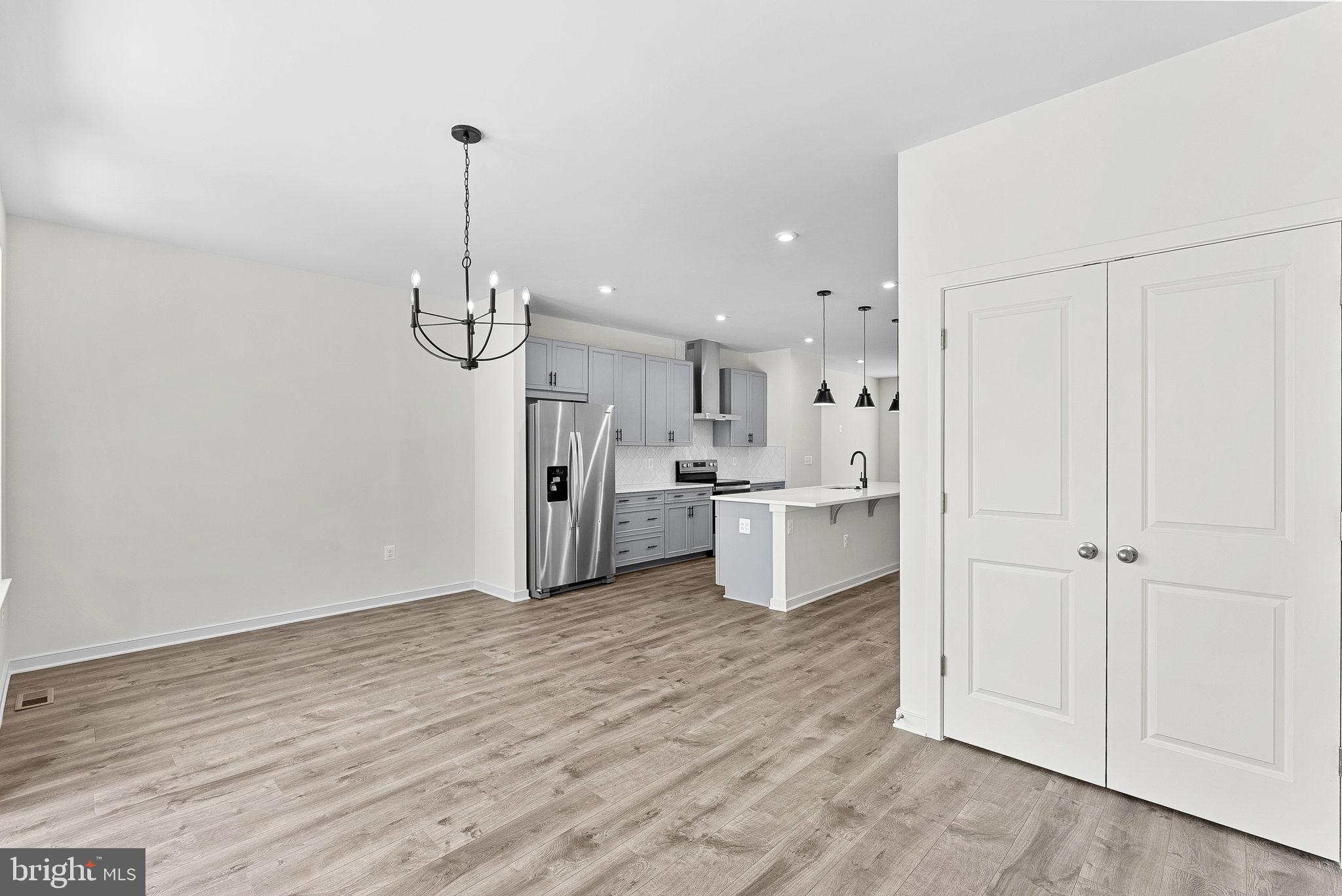 CASCADE LANDING - Residential