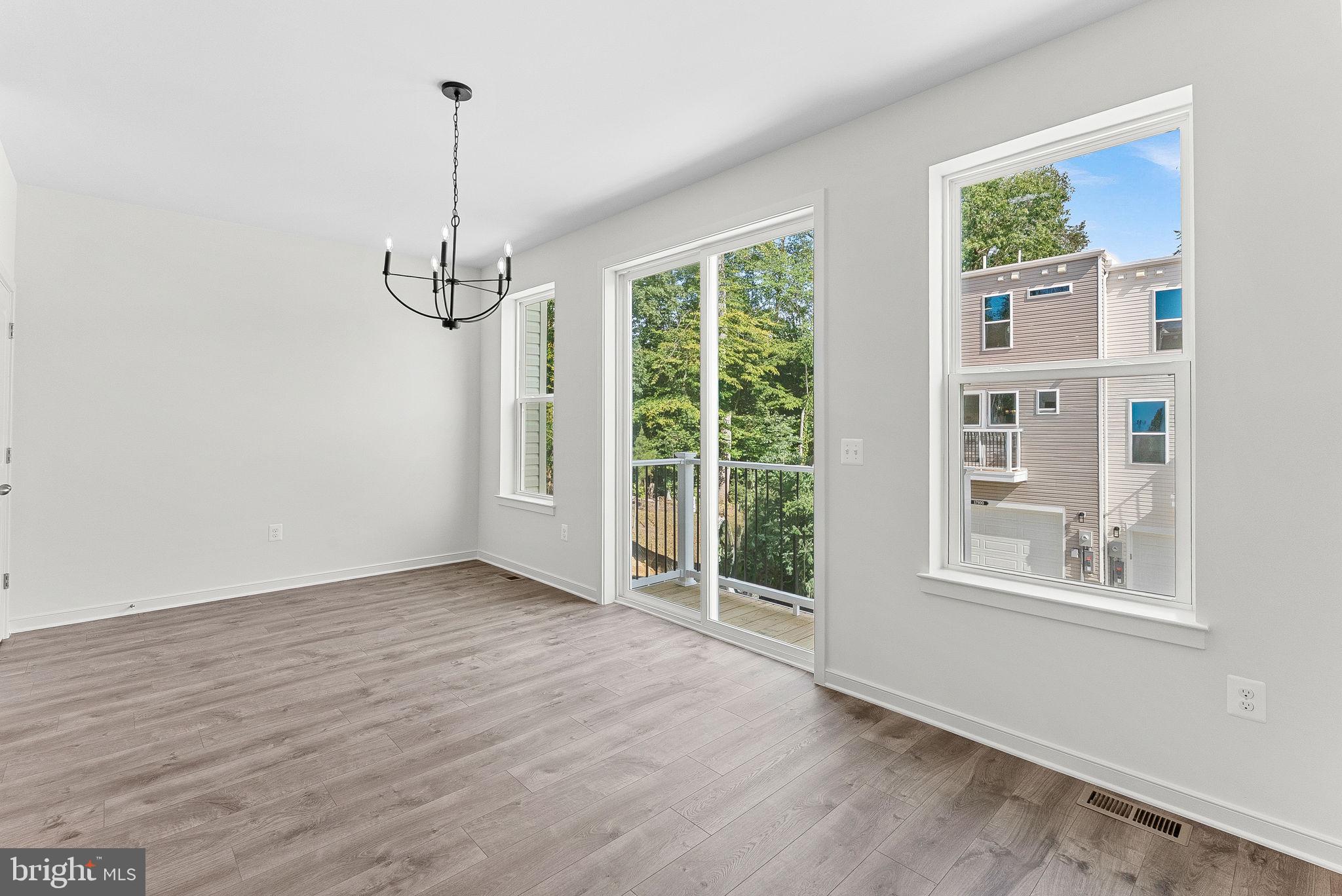 CASCADE LANDING - Residential